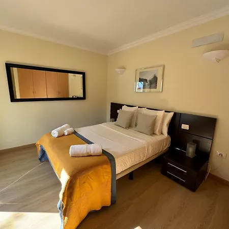 Centrico Con Piscina Apartment