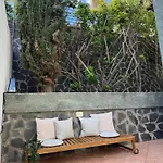Céntrico Con Piscina Appartamento