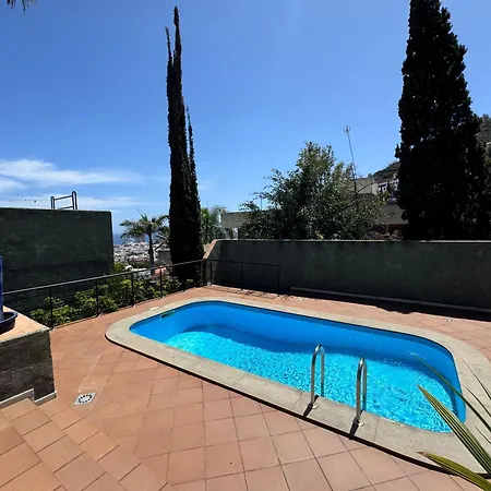 Céntrico Con Piscina Appartamento
